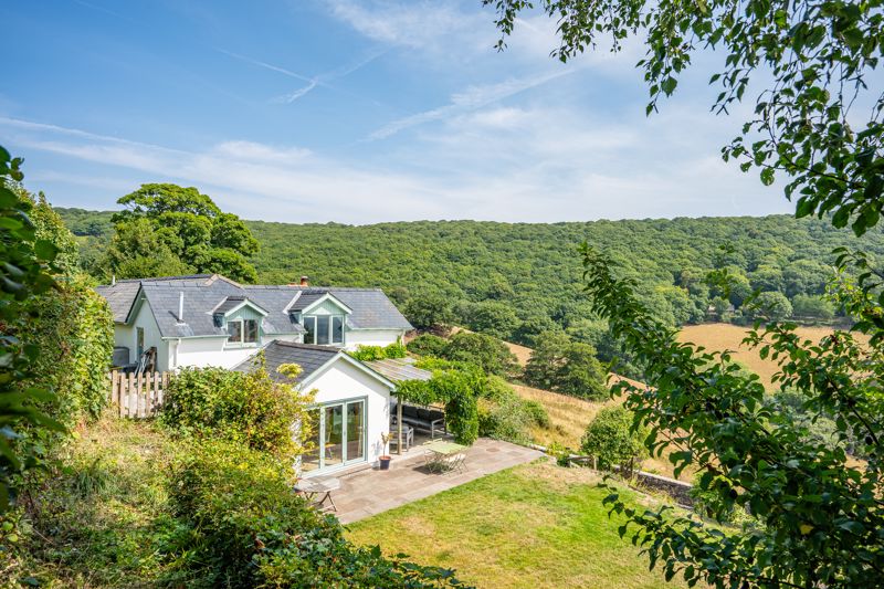 Side Elevation and Garden- click for photo gallery